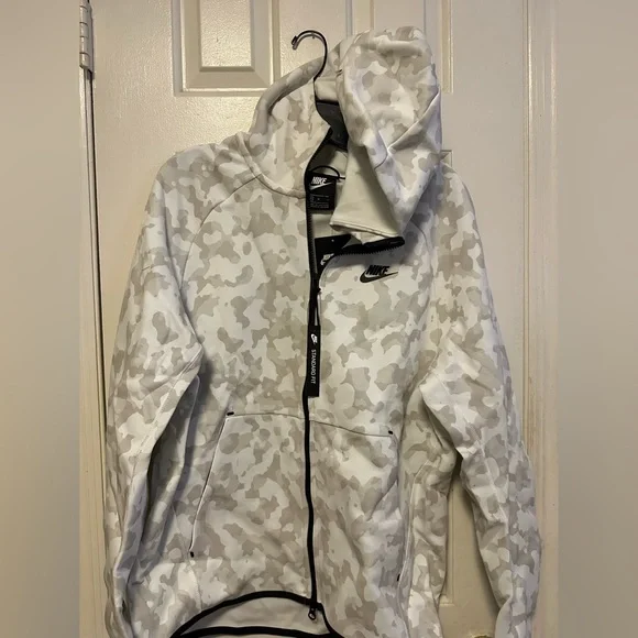 NWT- Nike Sportswear Tech Fleece Camo Hoodie in Gray and White